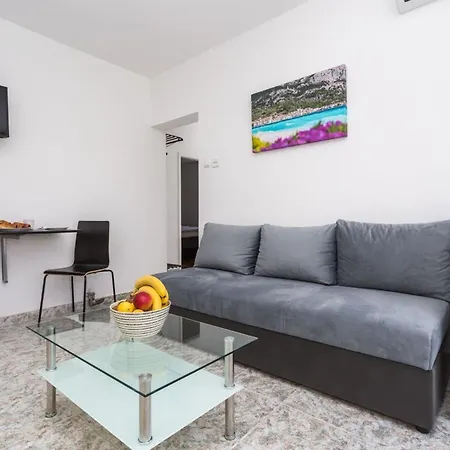 In Mit Eigenem Balkon - B59539